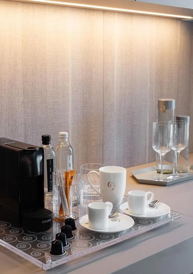 Ceccarini 9 Home Suite Home Riccione Hotel