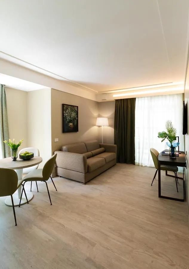 Hotel Ceccarini 9 Home Suite Home Riccione