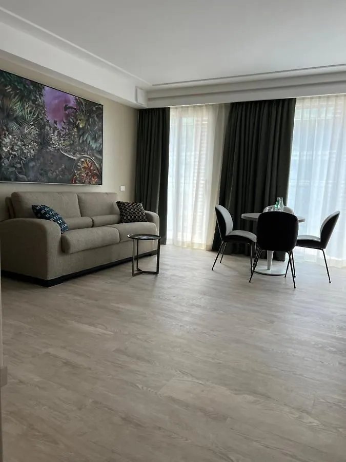 **** Hotel Ceccarini 9 Home Suite Home Riccione Italy