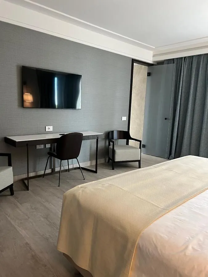 Hotel Ceccarini 9 Home Suite Home Riccione